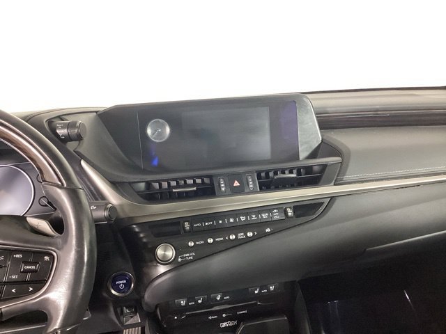 Certified 2021 Lexus ES 300h w/ Premium Package FWD image 18