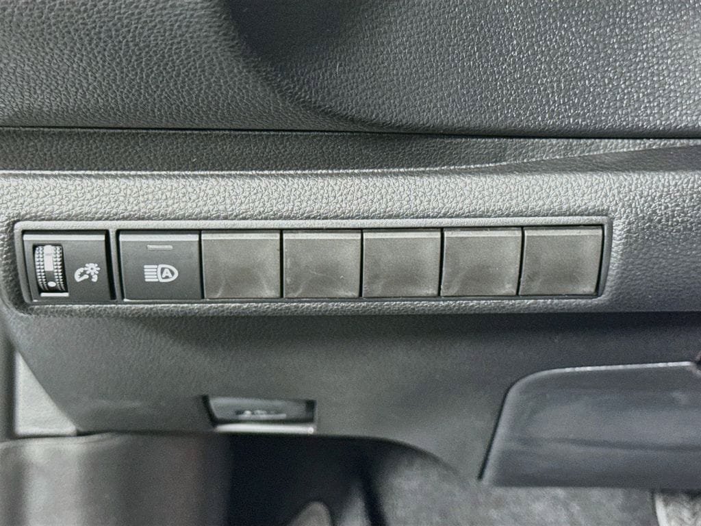 New 2026 Toyota Corolla SE w/ SE Package FWD image 19