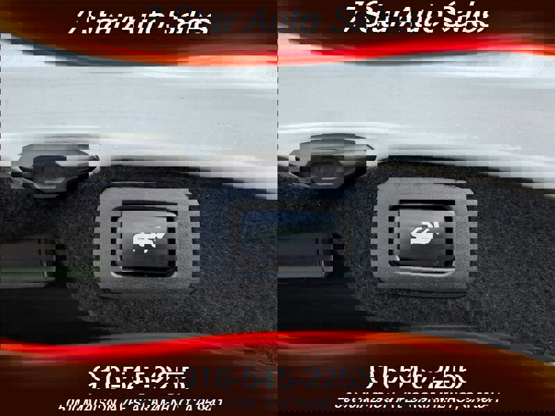 Used 2011 Lexus LS 460 L w/ Luxury Pkg image 8