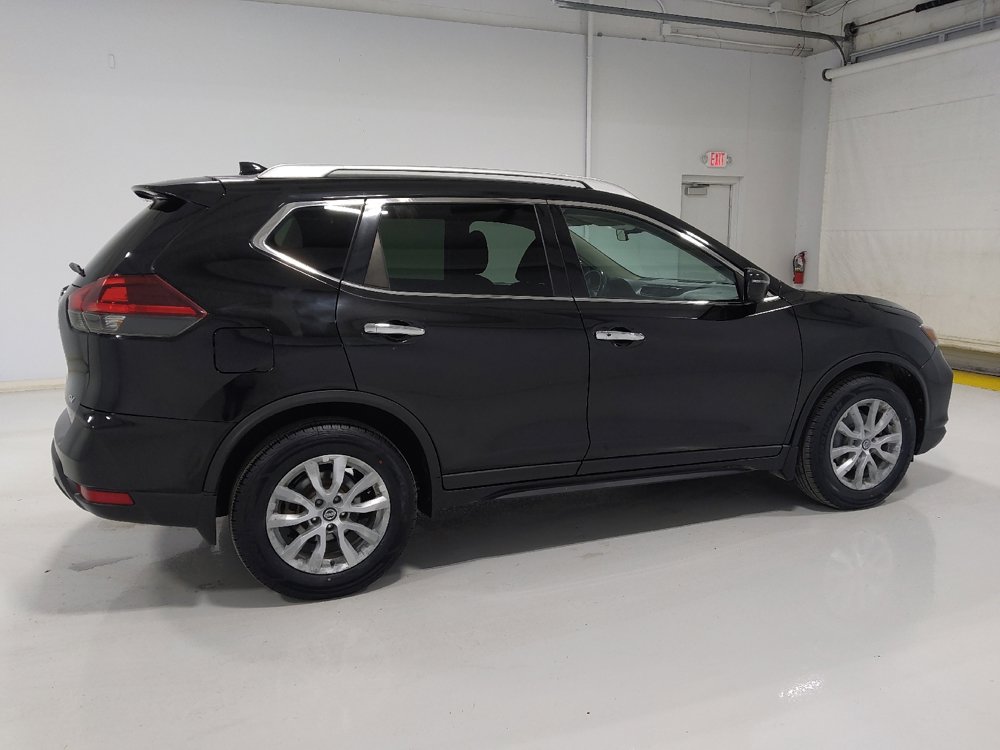 Used 2018 Nissan Rogue SV w/ Premium Package image 10