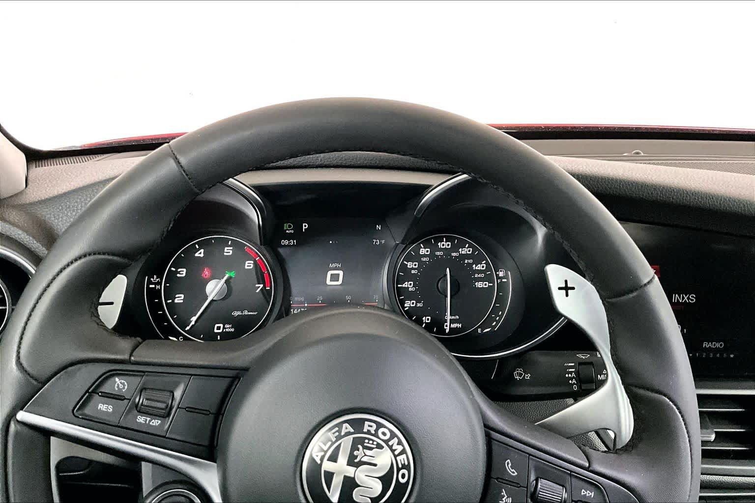 Used 2018 Alfa Romeo Giulia Ti Sport w/ Quick Order Package 22S Sport AWD/4WD image 26
