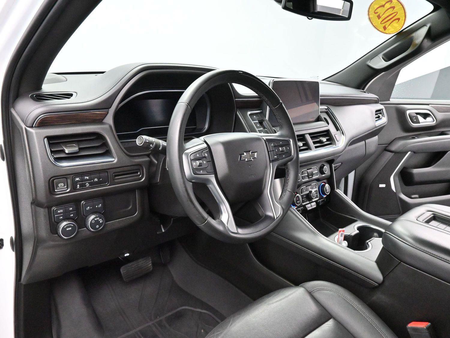 Used 2023 Chevrolet Suburban Z71 AWD/4WD image 19