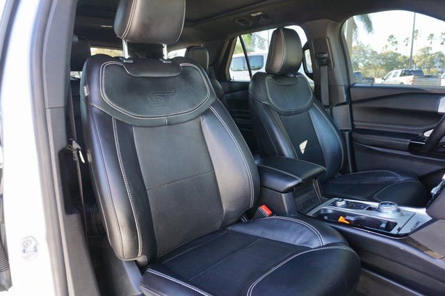 Certified 2022 Ford Explorer ST w/ Equipment Group 401A image 2