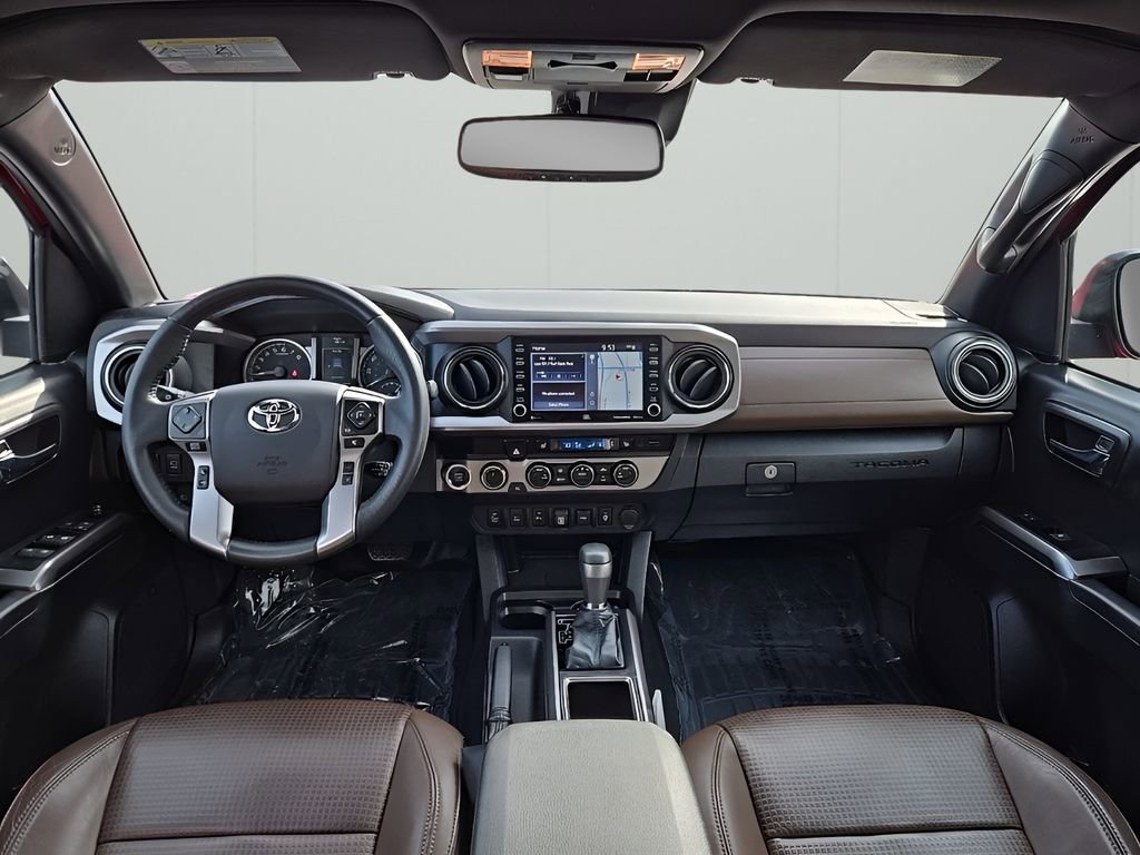 Used 2021 Toyota Tacoma Limited image 21