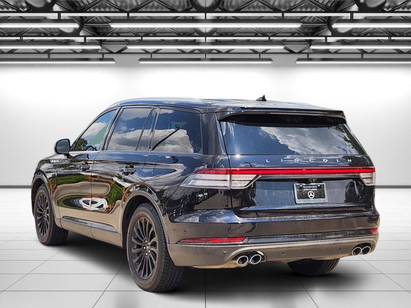 Used 2021 Lincoln Aviator Reserve w/ Equipment Group 201A RWD image 7
