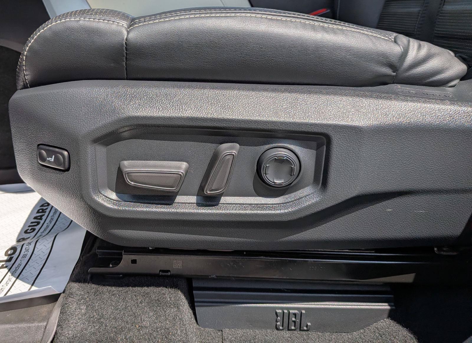 Used 2023 Toyota Sequoia Capstone AWD/4WD image 14