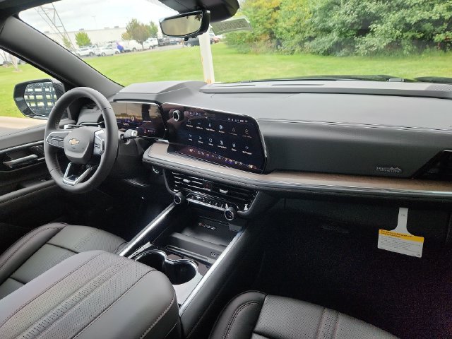 New 2026 Chevrolet Tahoe High Country AWD/4WD image 19