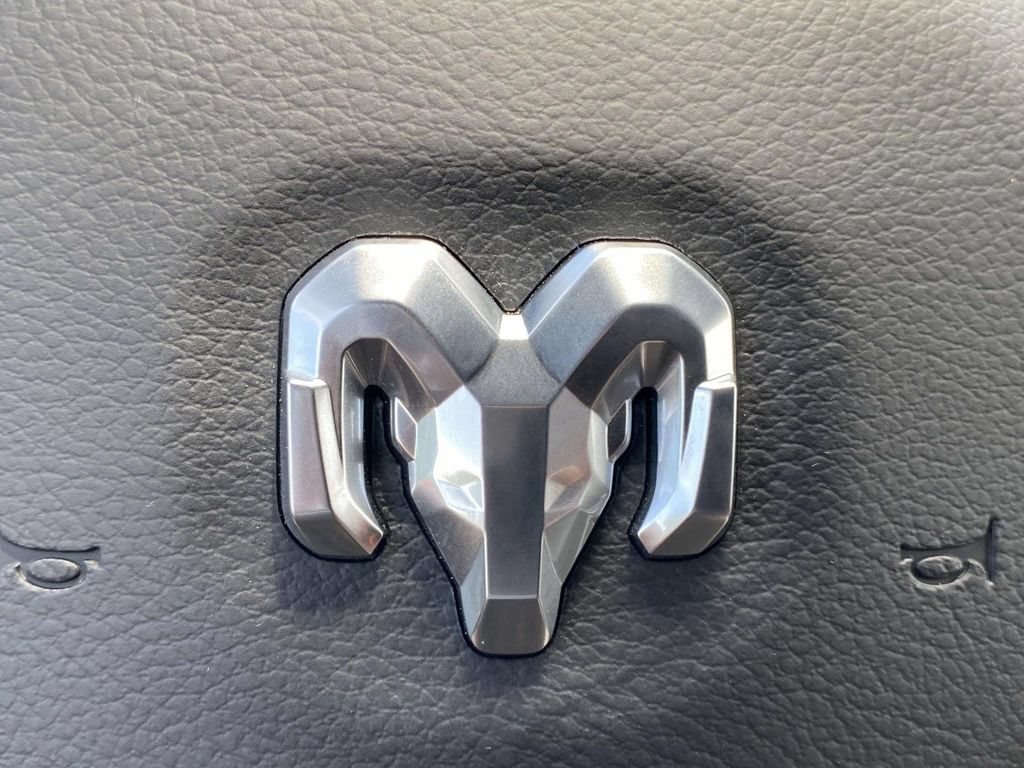 New 2026 RAM 1500 Express AWD/4WD image 59