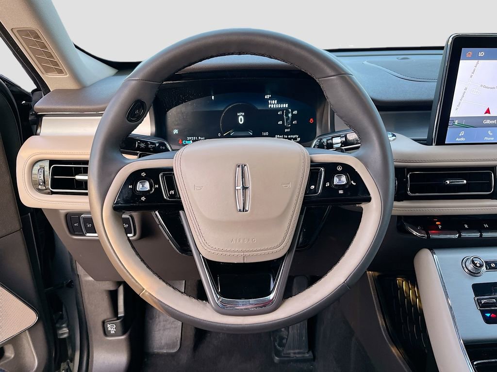 Used 2023 Lincoln Aviator AWD w/ Elements Package image 11