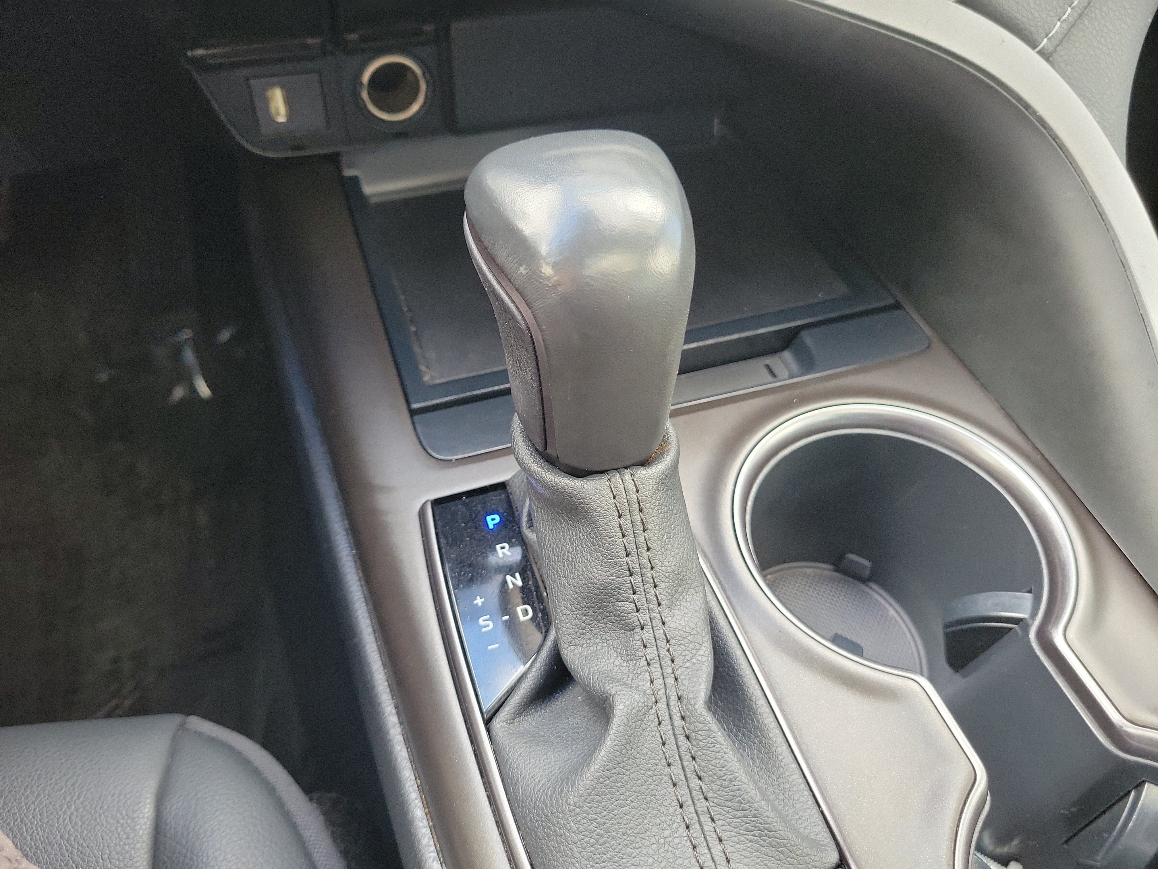 Used 2023 Toyota Camry SE w/ Convenience Package FWD image 23