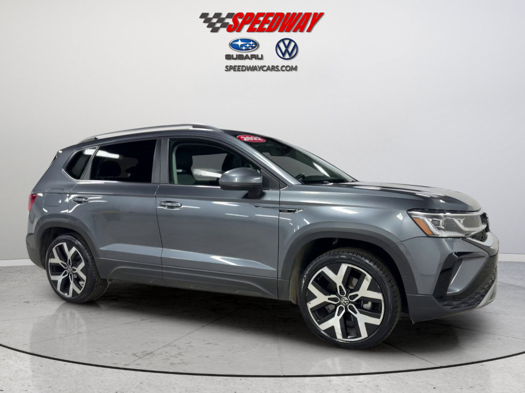 Used 2022 Volkswagen Taos SEL AWD/4WD image 3