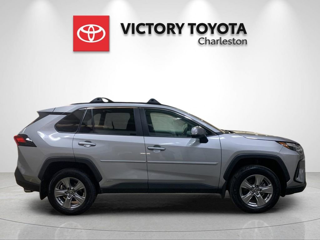Used 2024 Toyota RAV4 XLE w/ Convenience Package image 6
