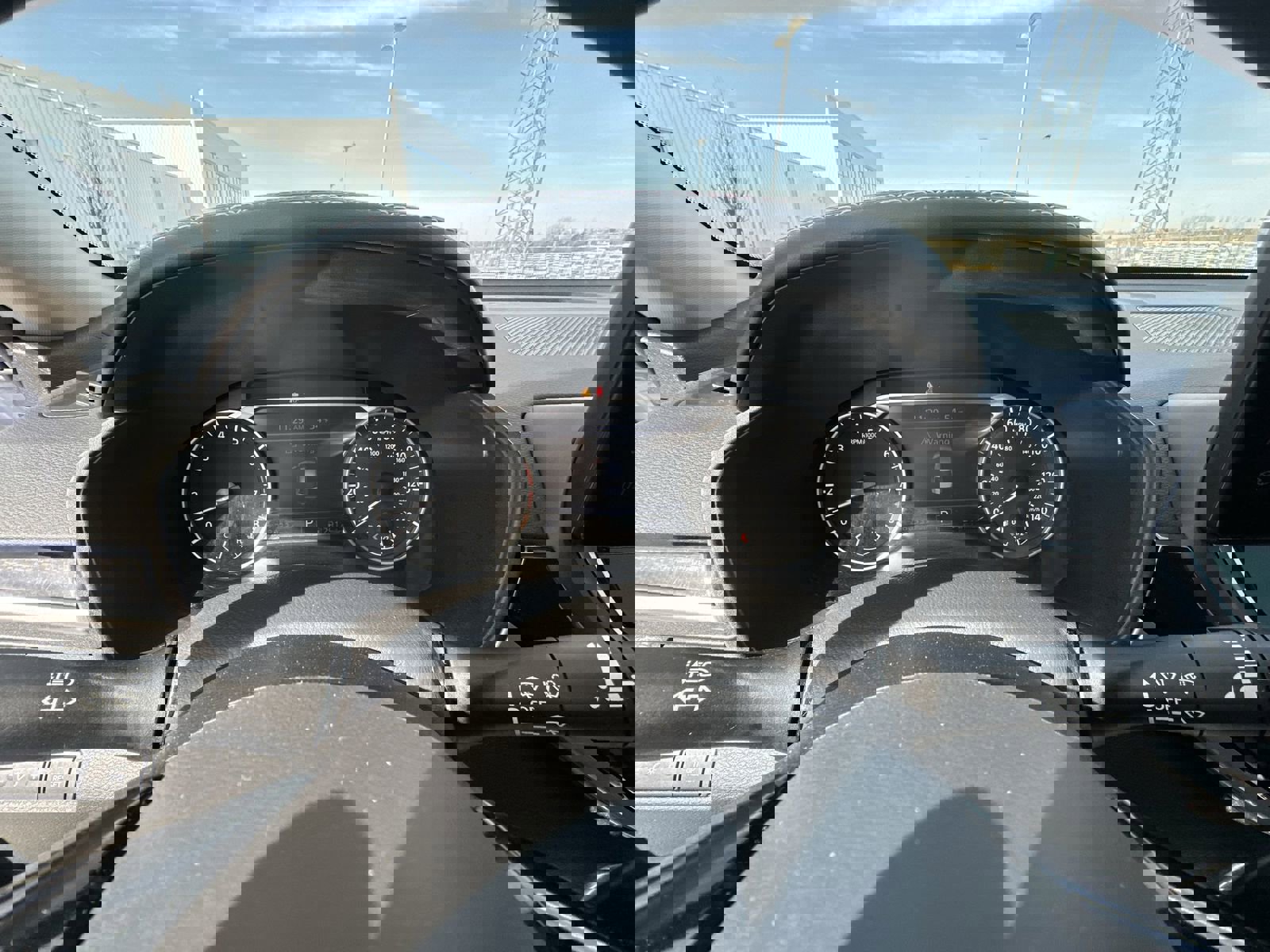 Used 2023 Nissan Altima 2.5 SR w/ SR Premium Package image 12