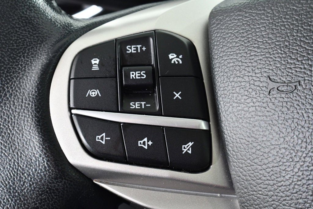 Used 2022 Ford Explorer XLT w/ Equipment Group 202A image 33