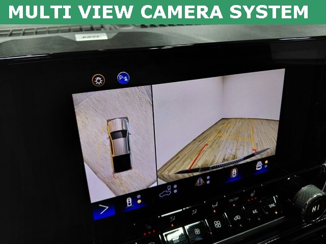 Used 2024 Chevrolet Colorado LT w/ LT Convenience Package III image 8