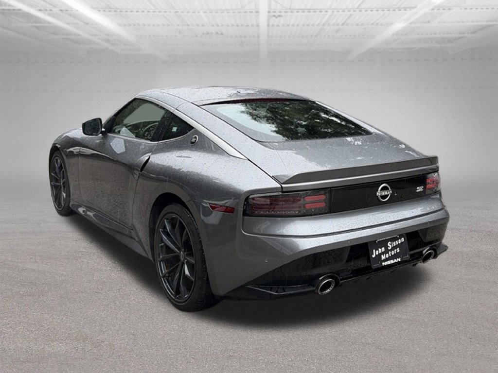 Used 2025 Nissan Z Performance w/ Floor Mat Package RWD image 3
