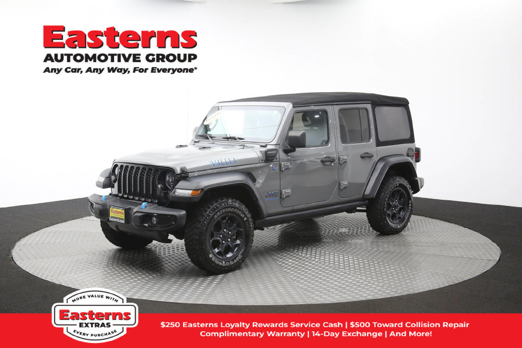 Used 2023 Jeep Wrangler Unlimited w/ Cold Weather Group AWD/4WD image 59