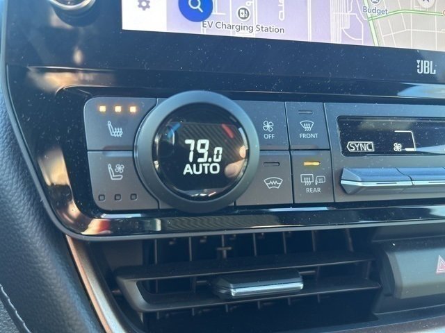 Used 2024 Toyota Grand Highlander AWD Hybrid image 11