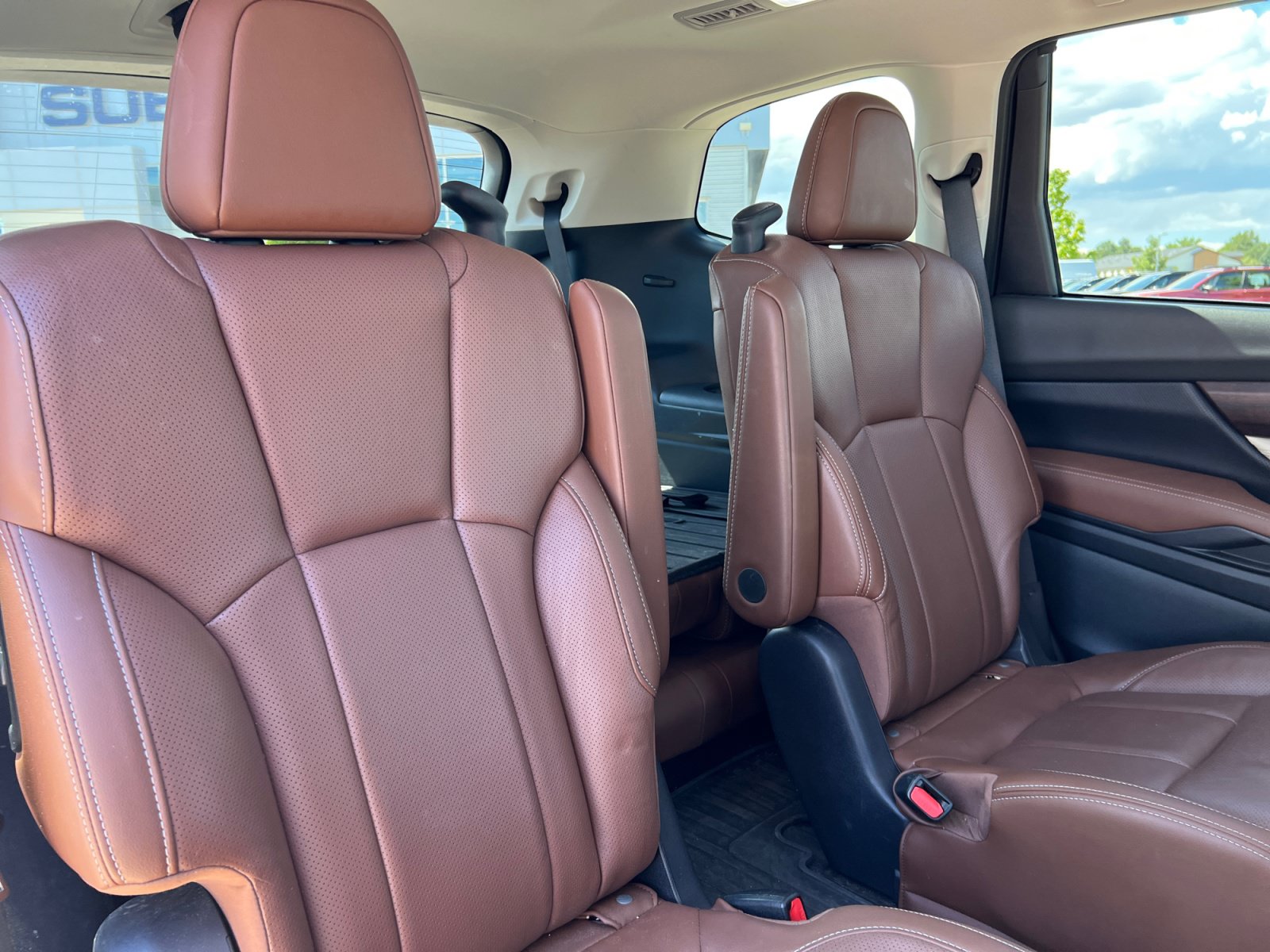 Used 2019 Subaru Ascent Touring AWD/4WD image 18