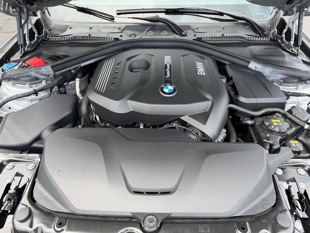 Used 2018 BMW 330i xDrive Sedan w/ Convenience Package AWD/4WD image 13