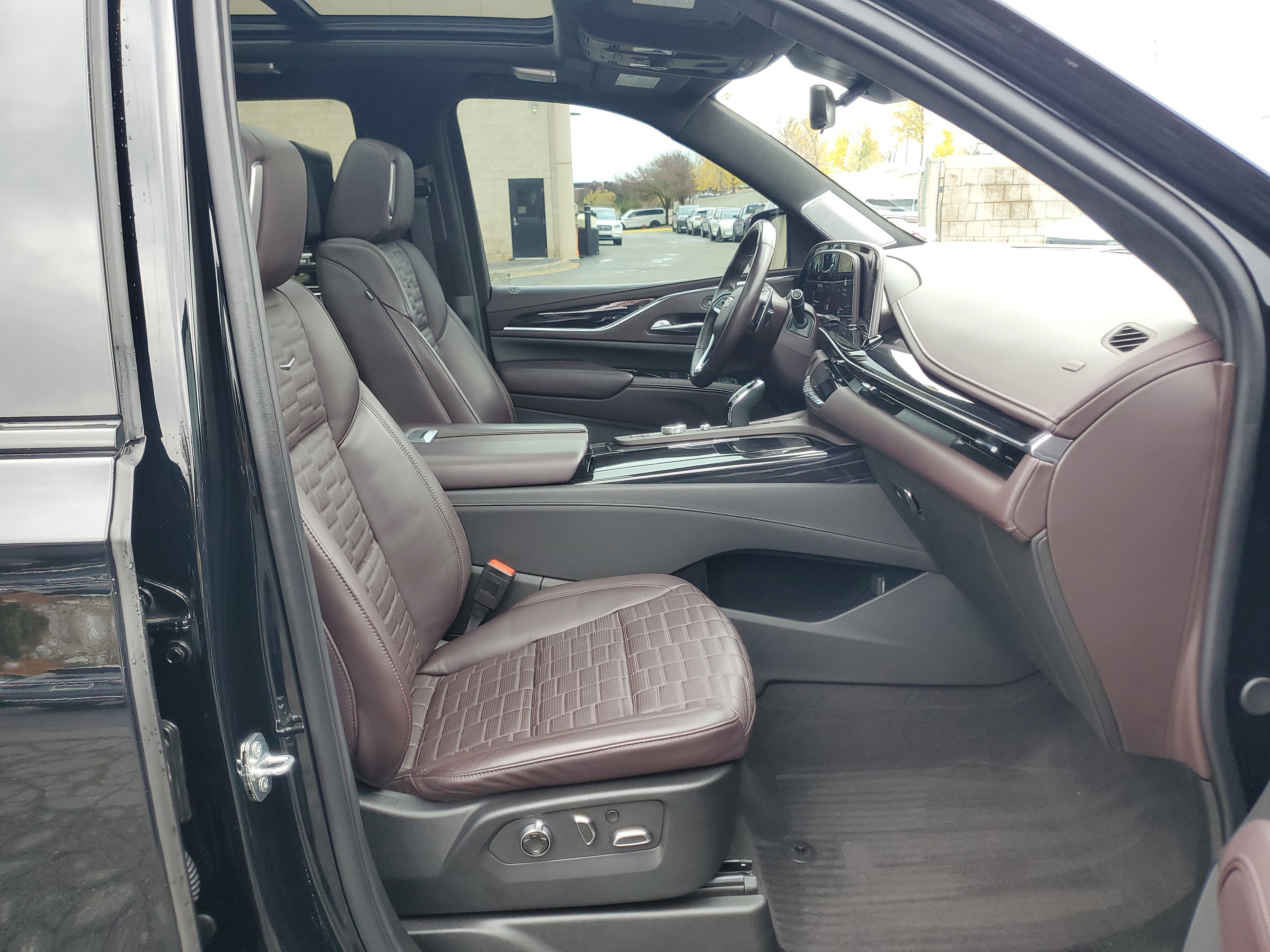 Used 2024 Cadillac Escalade V w/ LPO, Floor Liner Package image 9