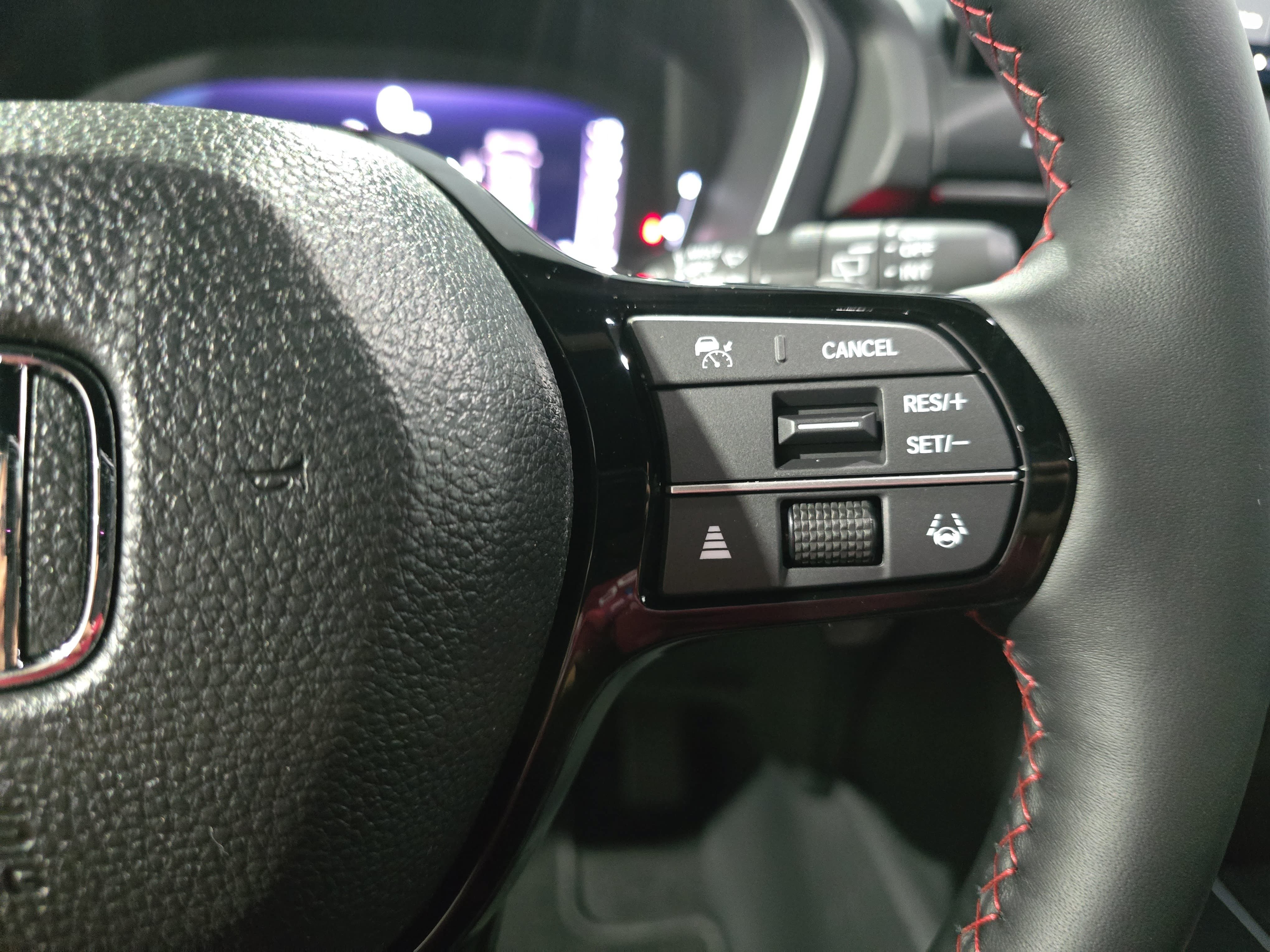Used 2026 Honda Pilot Black Edition image 15