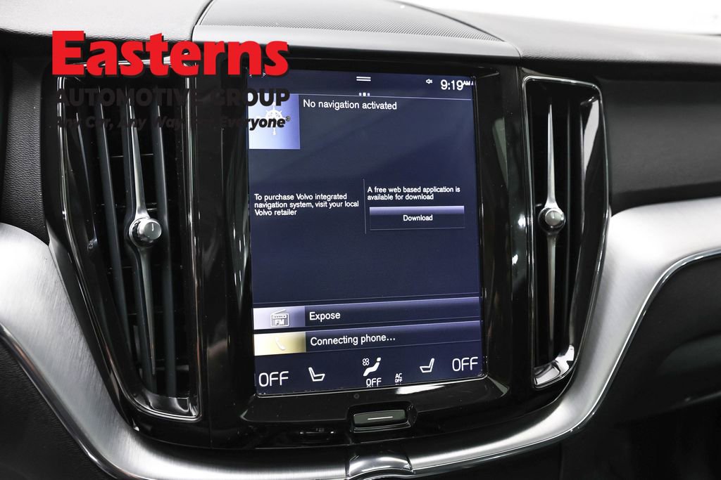 Used 2019 Volvo XC60 T6 Momentum w/ Premium Package image 18
