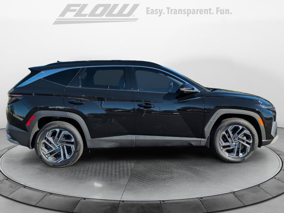 Certified 2025 Hyundai Tucson Limited AWD/4WD image 8