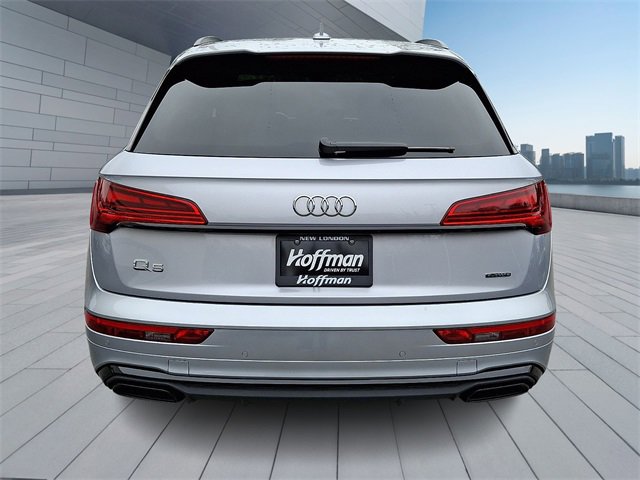 Certified 2025 Audi Q5 2.0T Premium w/ Convenience Plus Package image 5