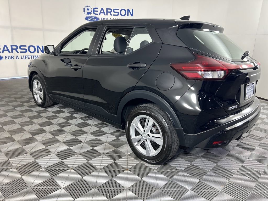 Used 2021 Nissan Kicks S image 13
