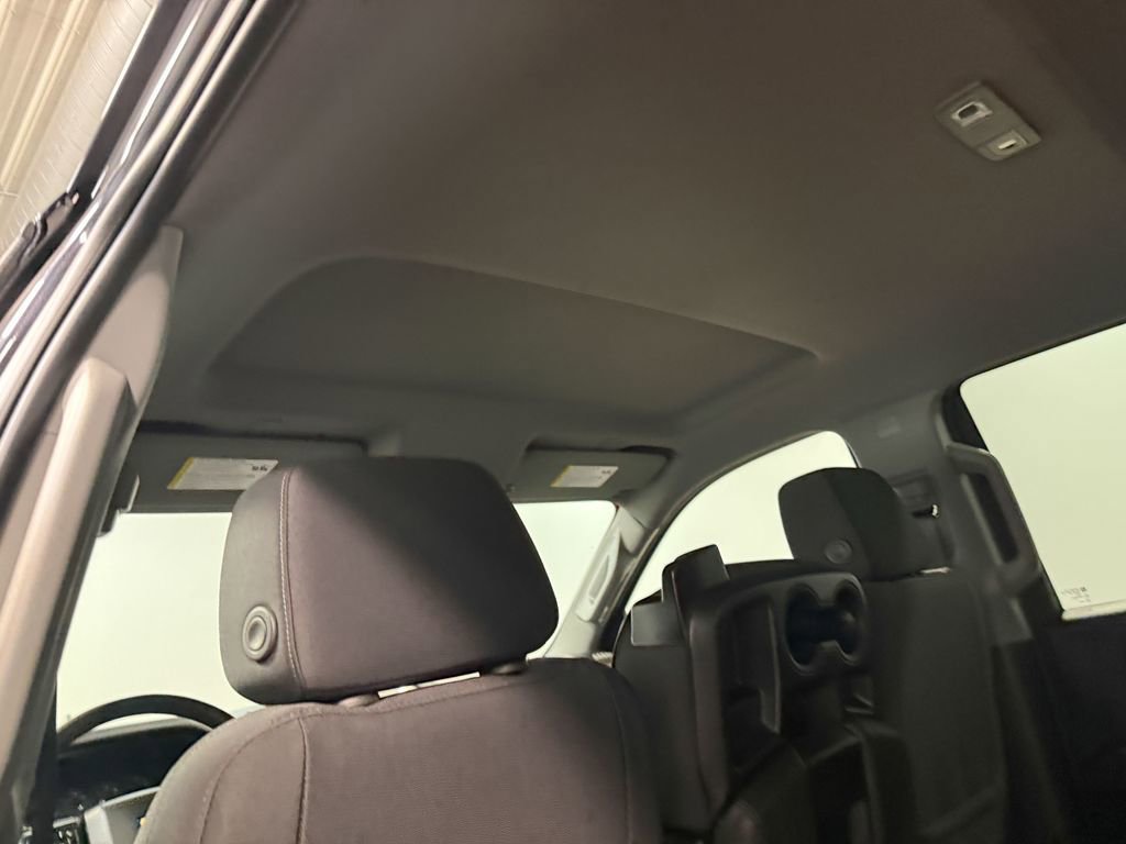Used 2023 Chevrolet Silverado 1500 Custom image 11