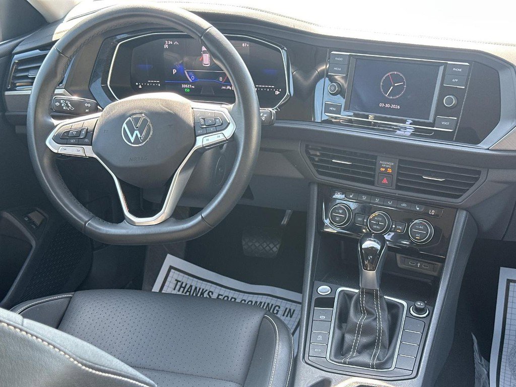 Used 2024 Volkswagen Jetta SE image 11