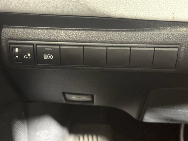 Used 2023 Toyota Corolla SE FWD image 23
