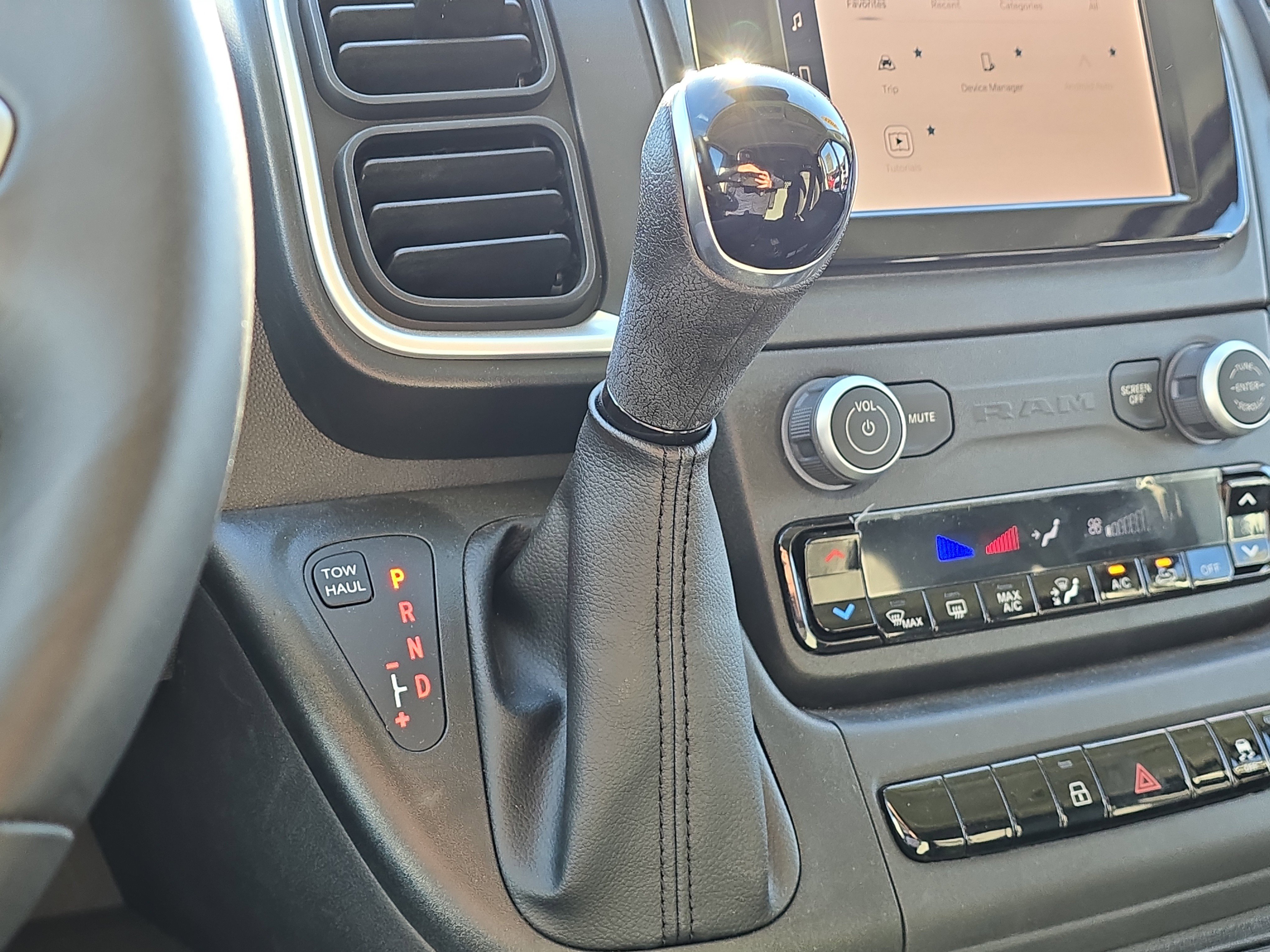 Used 2025 RAM ProMaster 2500 w/ Quick Order Package 22G SLT image 22