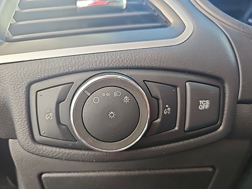 Used 2024 Ford Edge SEL image 21