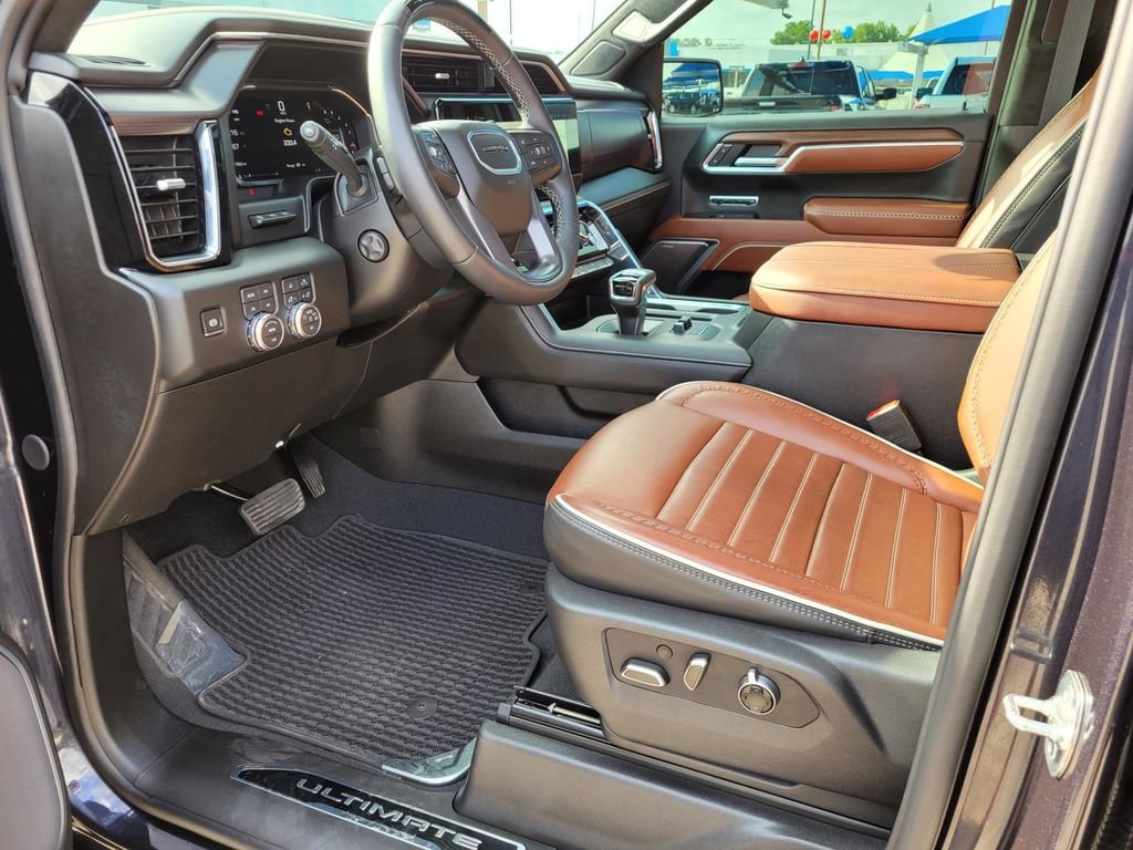 Used 2026 GMC Sierra 1500 Denali Ultimate AWD/4WD image 2