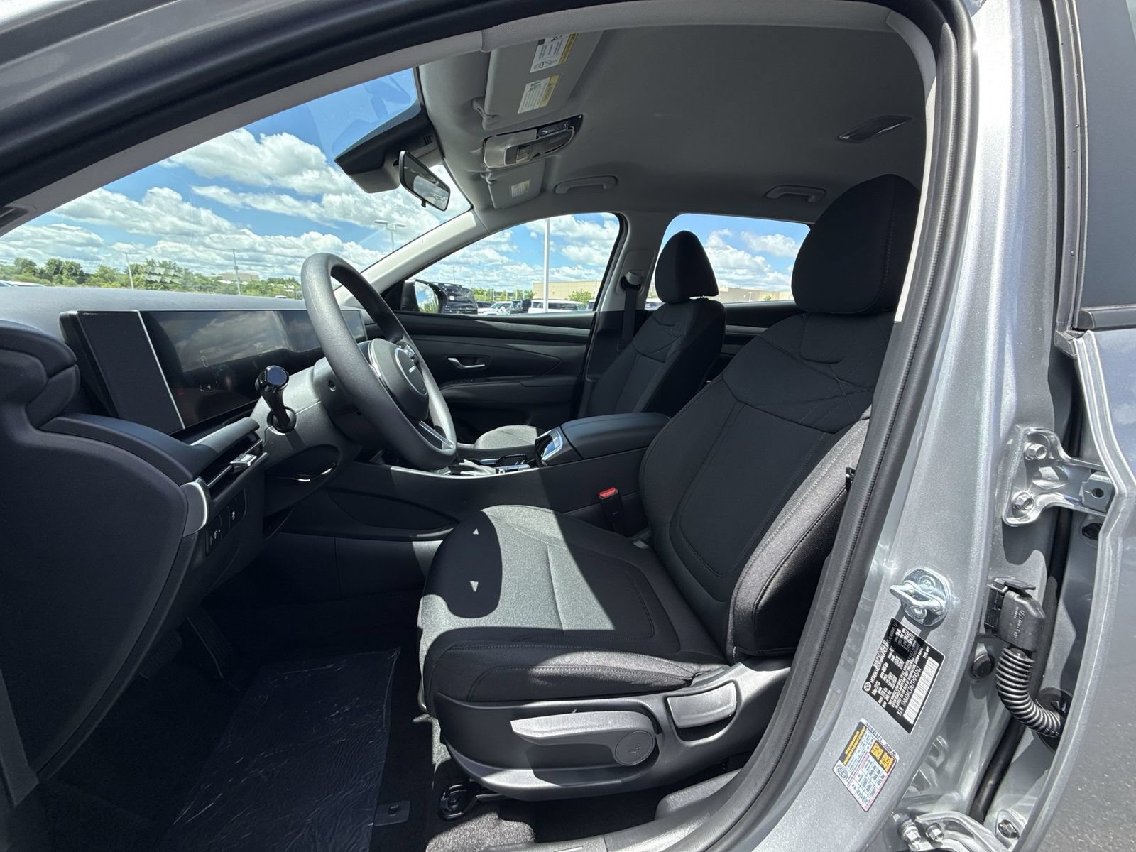 New 2026 Hyundai Tucson SE AWD/4WD image 13