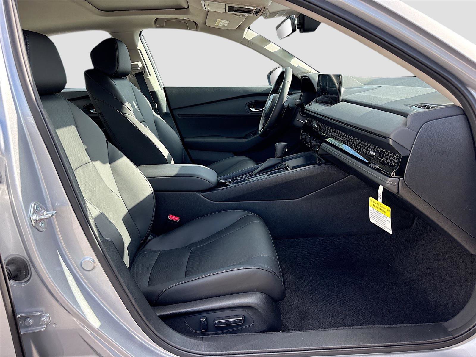 Used 2025 Honda Accord EX-L image 32