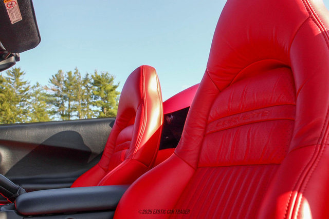 Used 2004 Chevrolet Corvette Convertible w/ Preferred Equipment Group image 29