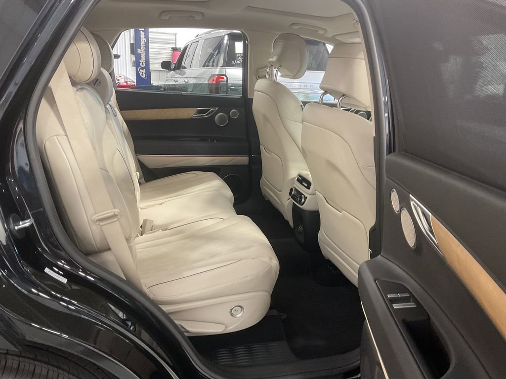 Used 2023 Genesis GV80 2.5T w/ Prestige Package image 11