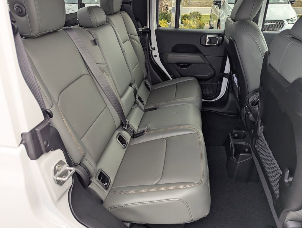 New 2026 Jeep Gladiator Mojave AWD/4WD image 32
