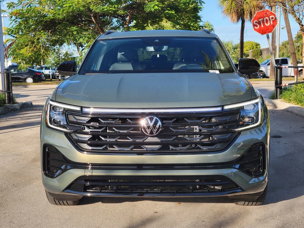 New 2026 Volkswagen Atlas Cross Sport SEL R-Line AWD/4WD image 2