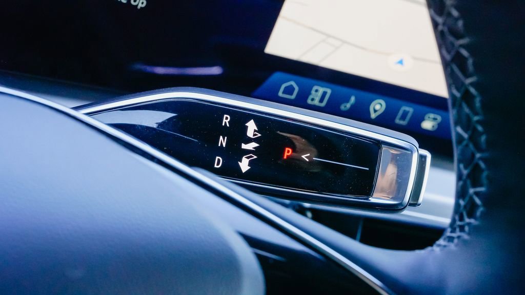 New 2026 Cadillac Lyriq Luxury w/ LPO, Floor Liner Package image 21