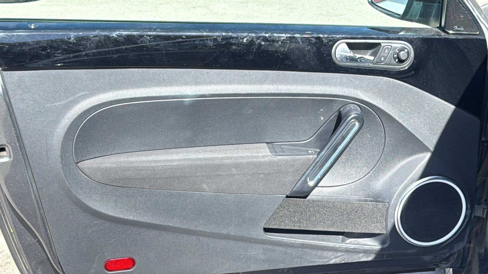 Used 2014 Volkswagen Beetle R-Line image 12