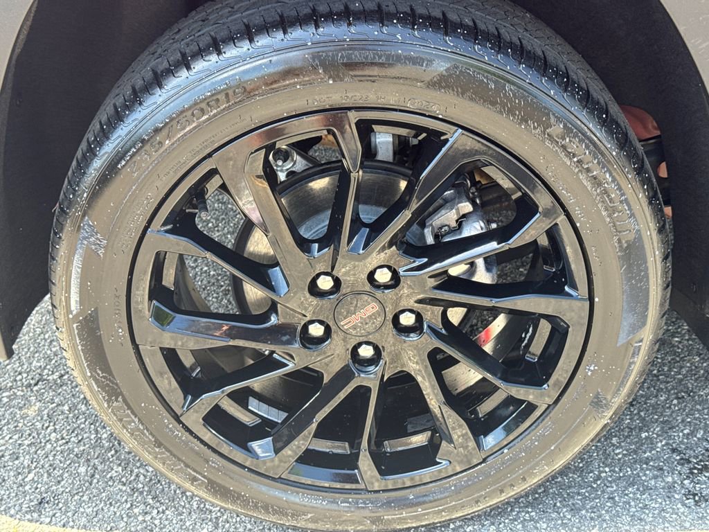Used 2024 GMC Terrain SLE w/ Elevation Edition FWD image 17