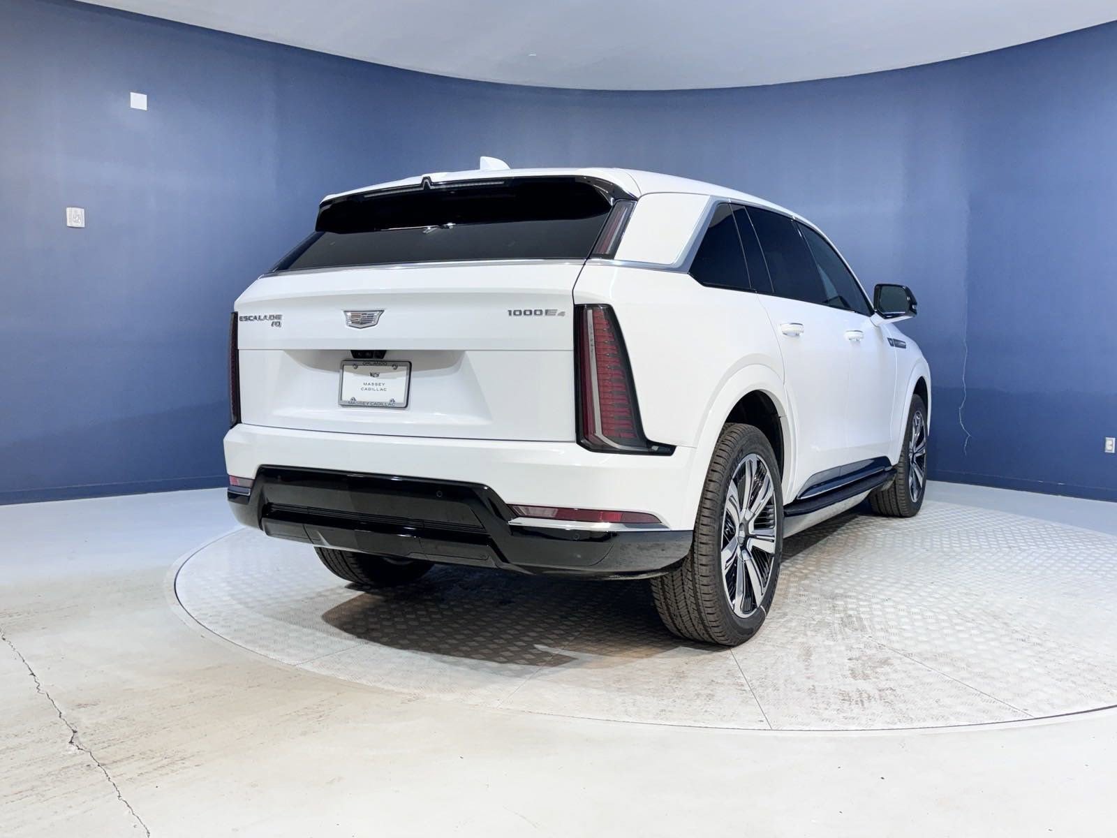 New 2025 Cadillac Escalade IQ Luxury 2 image 8