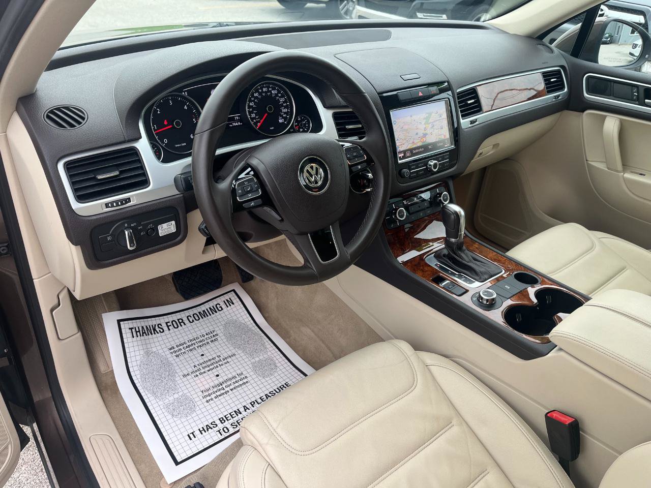 Used 2013 Volkswagen Touareg TDI AWD/4WD image 12