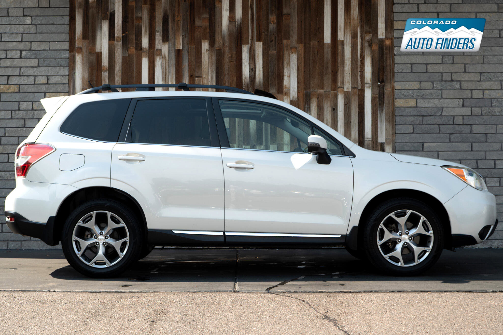 Used 2015 Subaru Forester 2.5i Touring w/ Popular Package #2 image 9