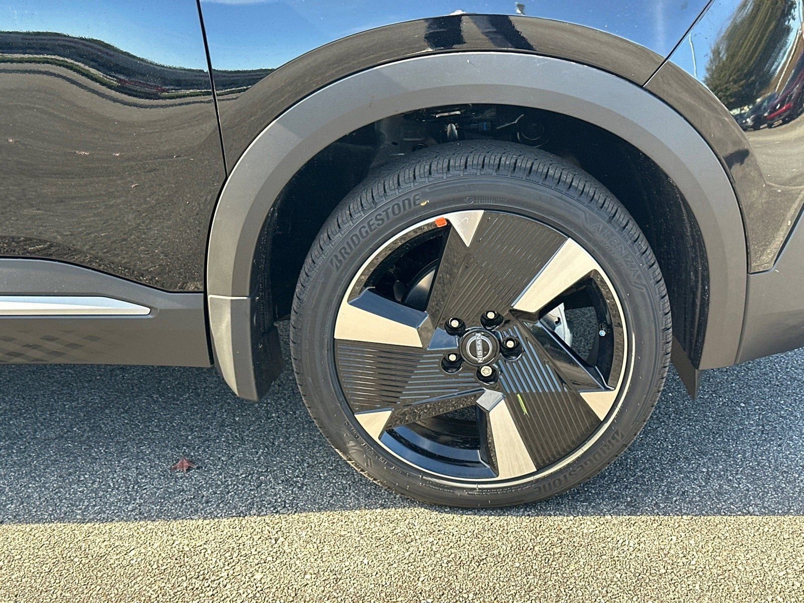 New 2026 Nissan Kicks SR image 12