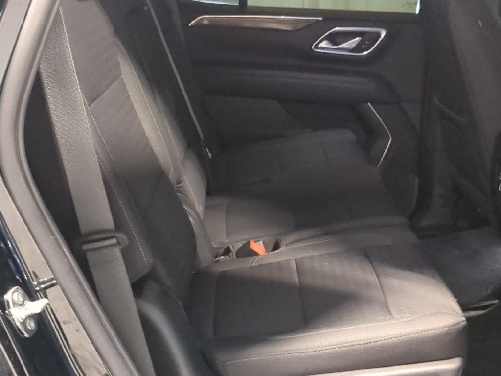 Used 2023 GMC Yukon SLE AWD/4WD image 24